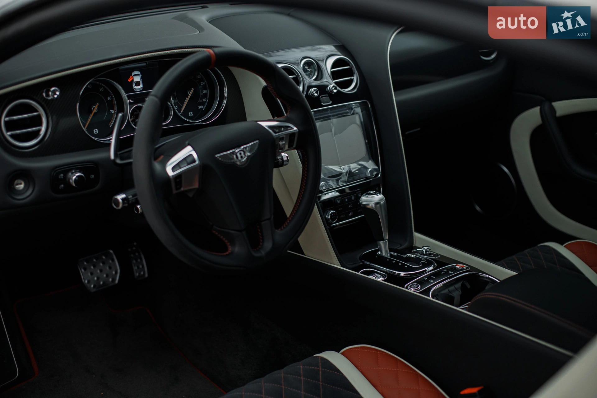 2017 Bentley Continental - мініатюра 32