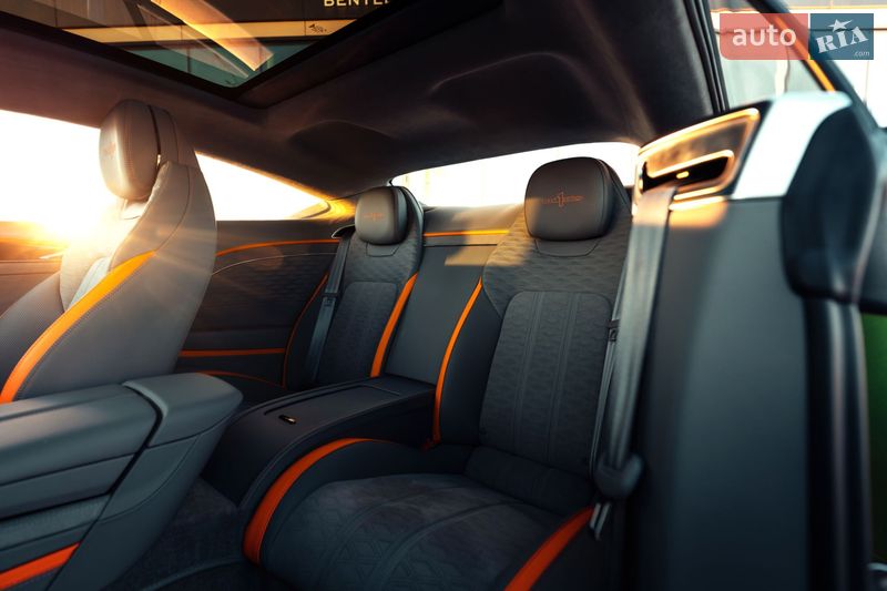 Купе Bentley Continental GT 2024 в Киеве