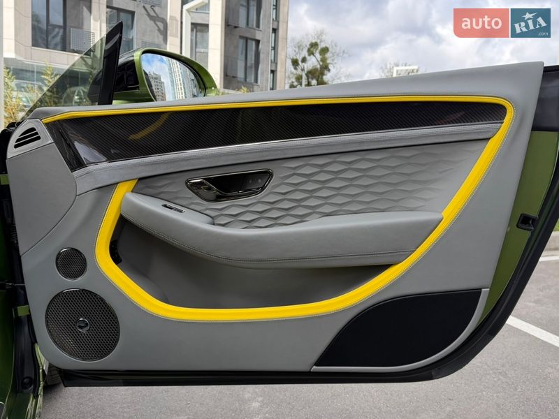 Купе Bentley Continental GT 2025 в Киеве