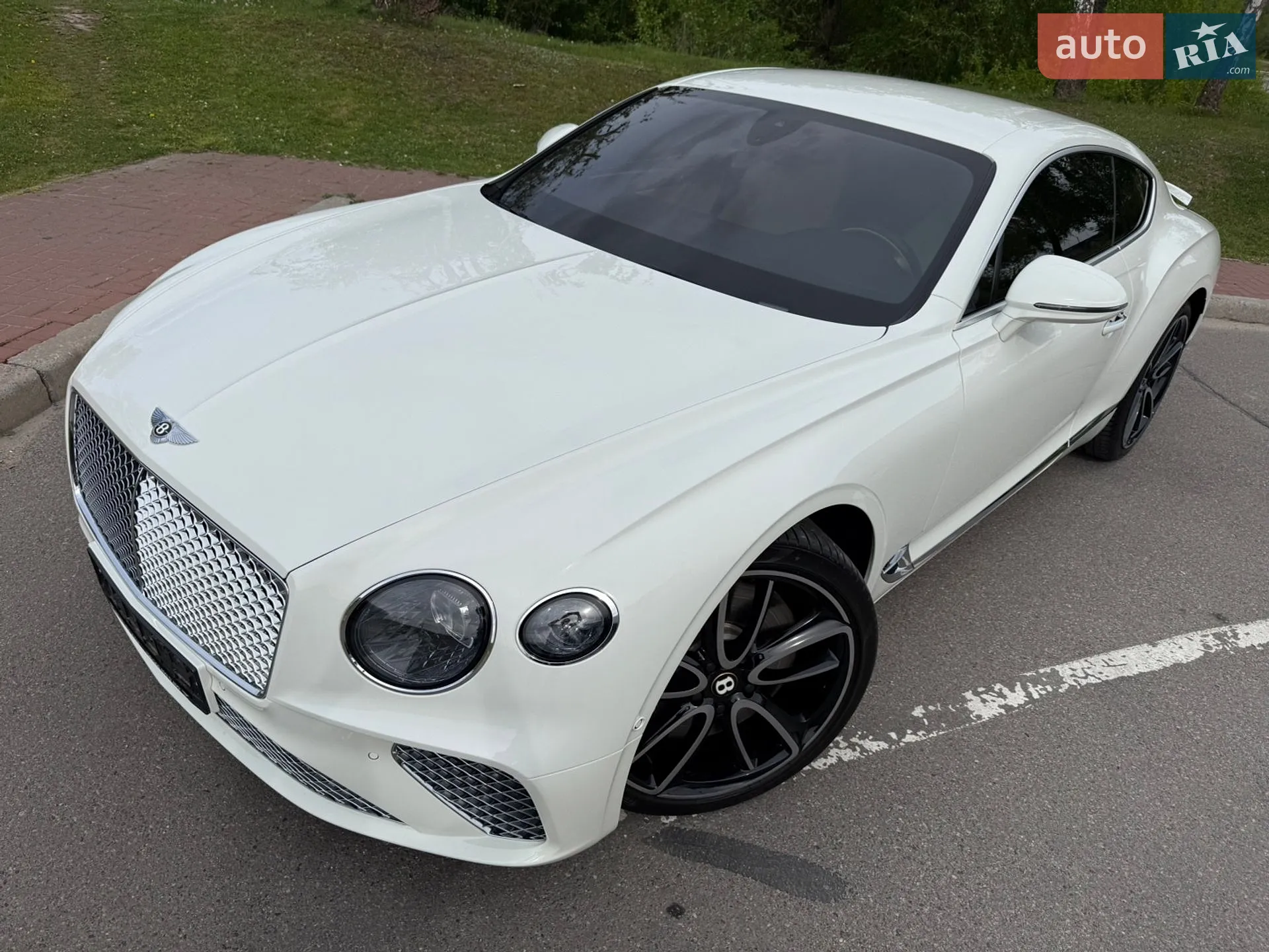 2019 Bentley Continental - мініатюра 16