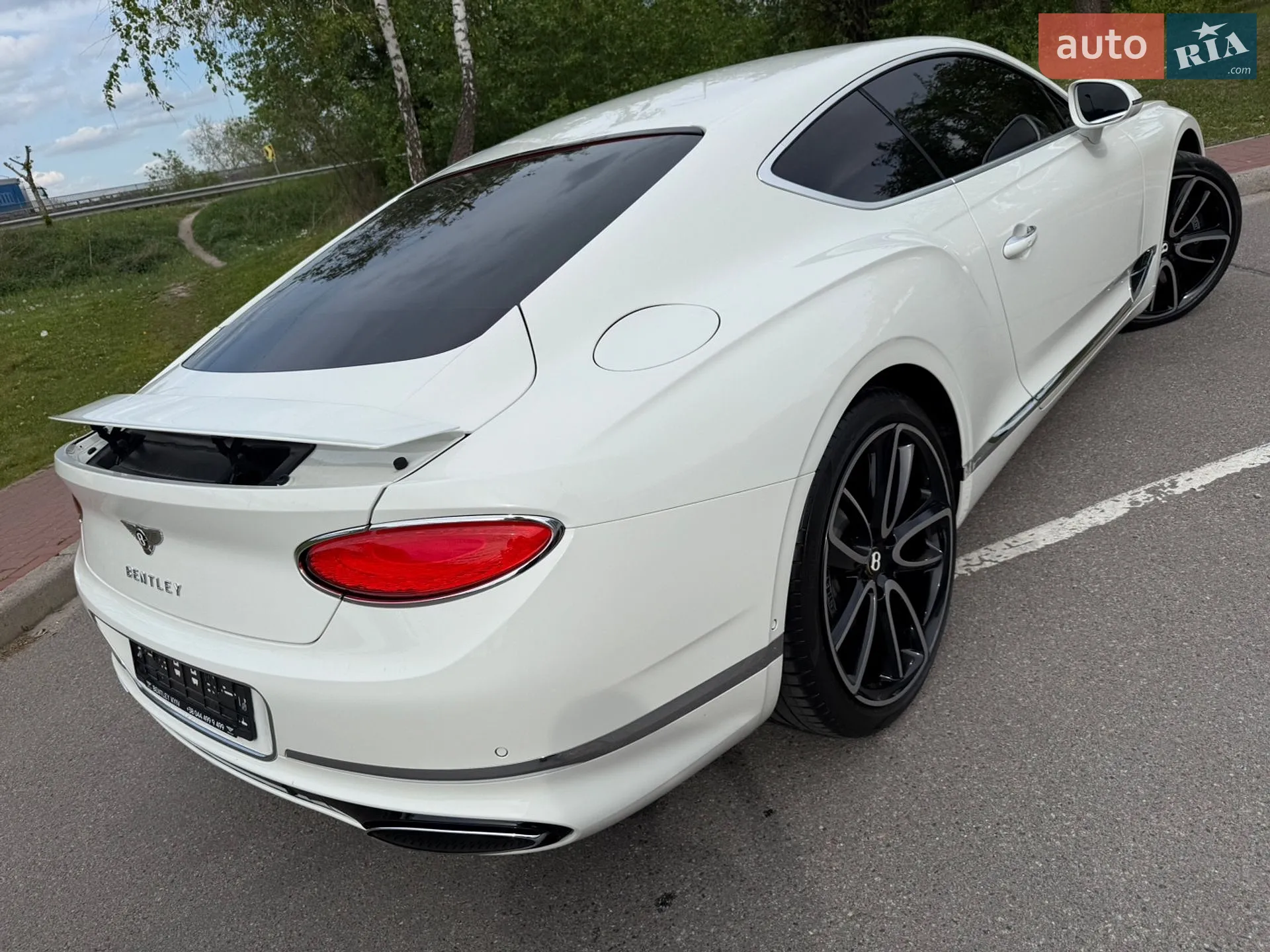 2019 Bentley Continental - мініатюра 51