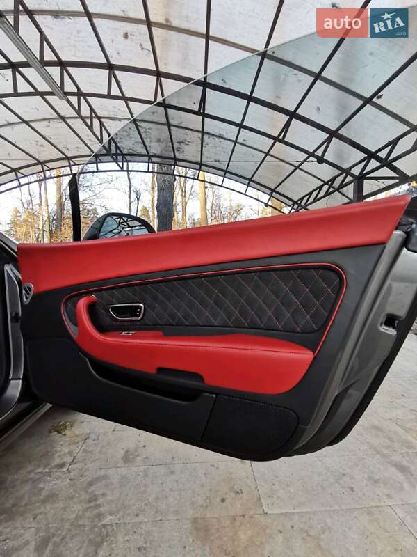 Купе Bentley Continental 2010 в Києві