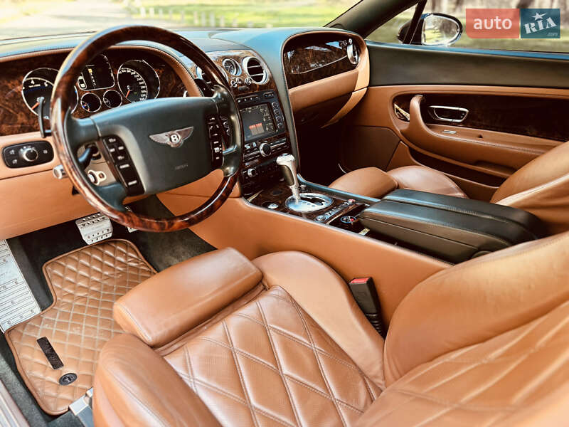 Купе Bentley Continental 2006 в Новомосковську