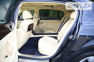 Седан Bentley Flying Spur 2006 в Киеве