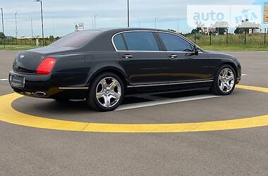 Седан Bentley Flying Spur 2008 в 