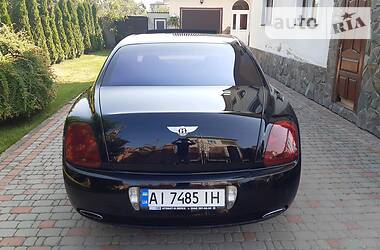 Седан Bentley Flying Spur 2006 в Ивано-Франковске