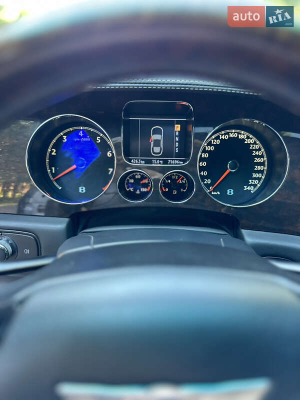 Седан Bentley Flying Spur 2008 в Львові