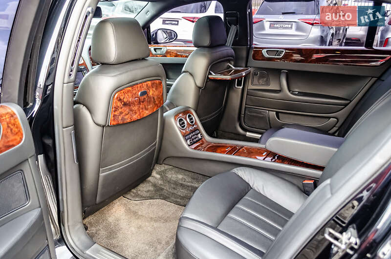 Седан Bentley Flying Spur 2007 в Киеве