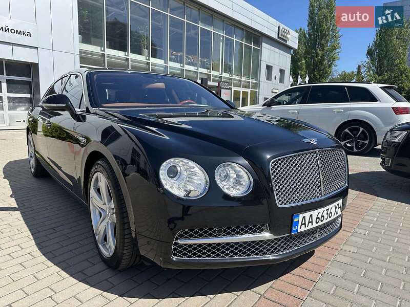 Лімузин Bentley Flying Spur 2014 в Києві