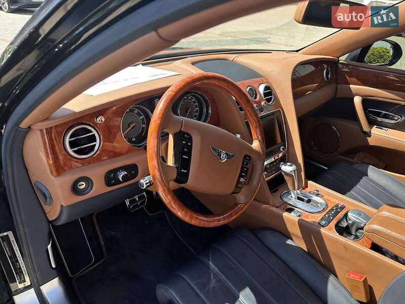 Лімузин Bentley Flying Spur 2014 в Києві