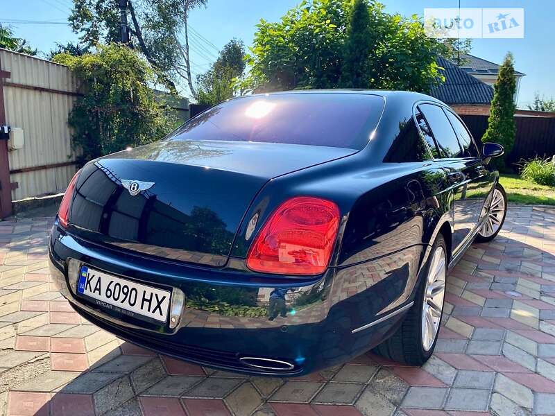 Седан Bentley Flying Spur 2007 в Львове