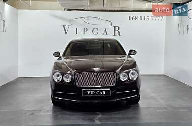 Седан Bentley Flying Spur 2017 в 