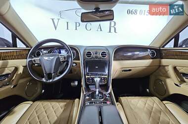 Седан Bentley Flying Spur 2017 в 