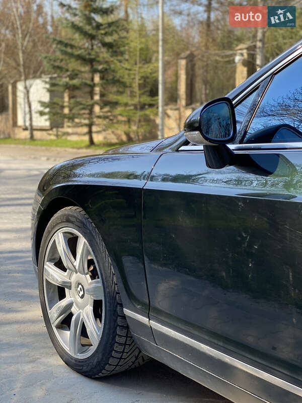 Купе Bentley Flying Spur 2007 в Львове фото 10 Купе Bentley Flying Spur 2007 в Львове