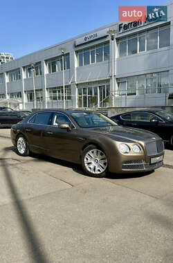 Седан Bentley Flying Spur 2013 в Києві