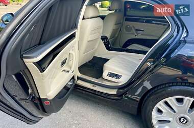 Седан Bentley Flying Spur 2013 в 