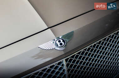 Седан Bentley Flying Spur 2013 в 