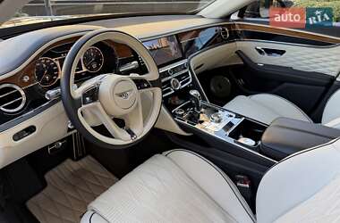 Седан Bentley Flying Spur 2020 в 