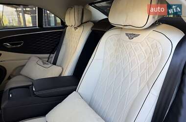 Седан Bentley Flying Spur 2020 в 