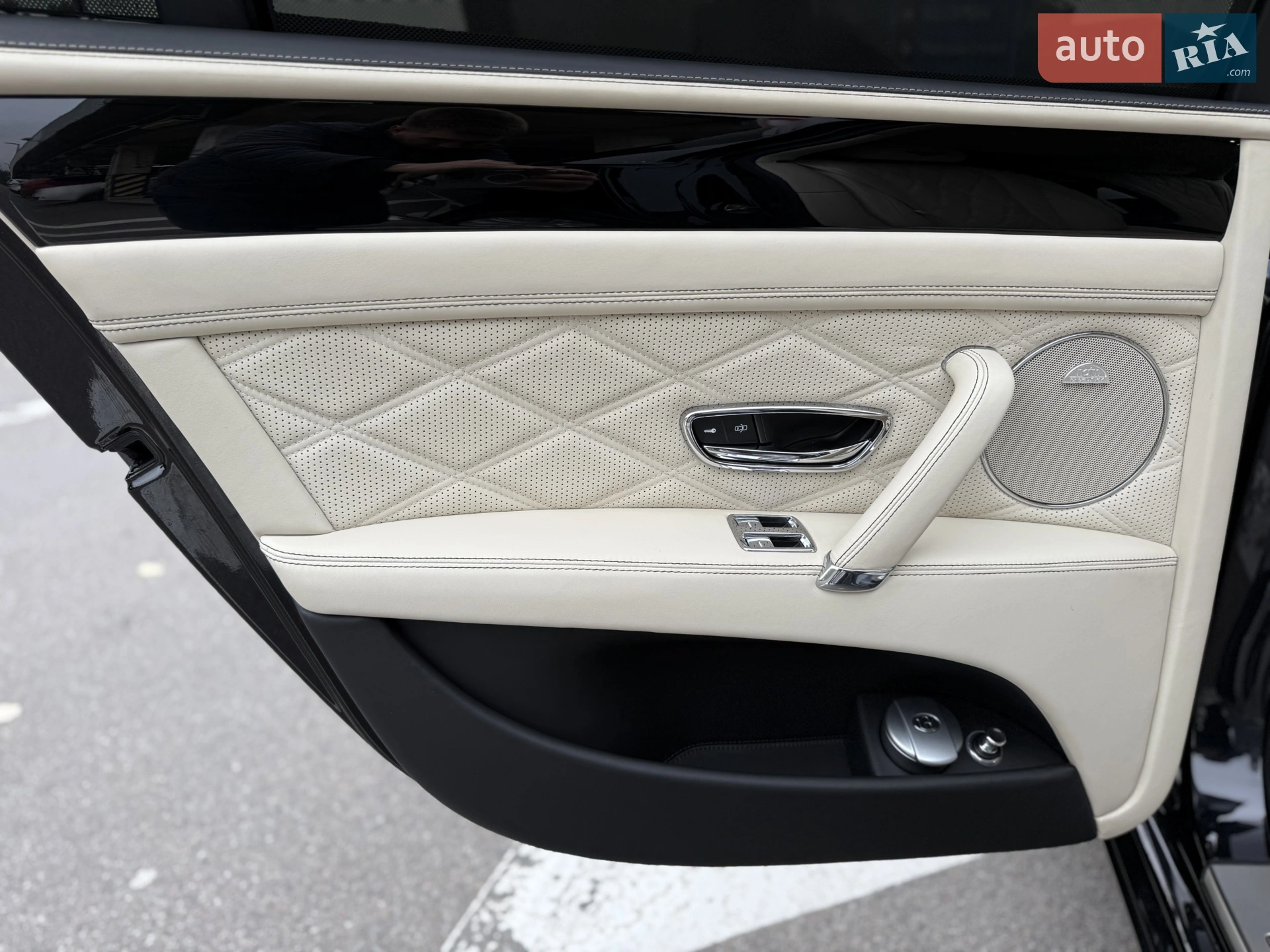2013 Bentley Flying Spur - мініатюра 62