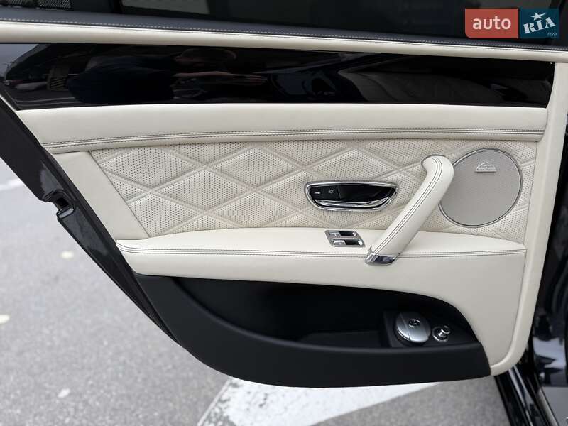 Седан Bentley Flying Spur 2013 в Киеве фото 62 Седан Bentley Flying Spur 2013 в Киеве