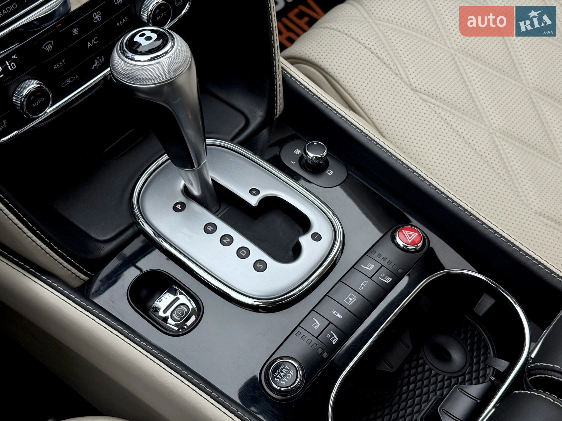 2013 Bentley Flying Spur - мініатюра 87