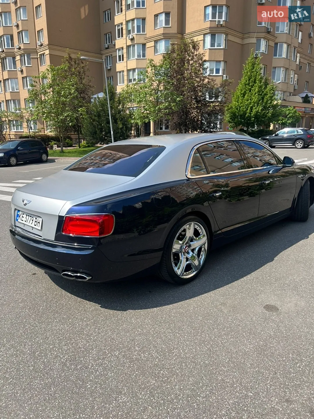 2015 Bentley Flying Spur - мініатюра 16