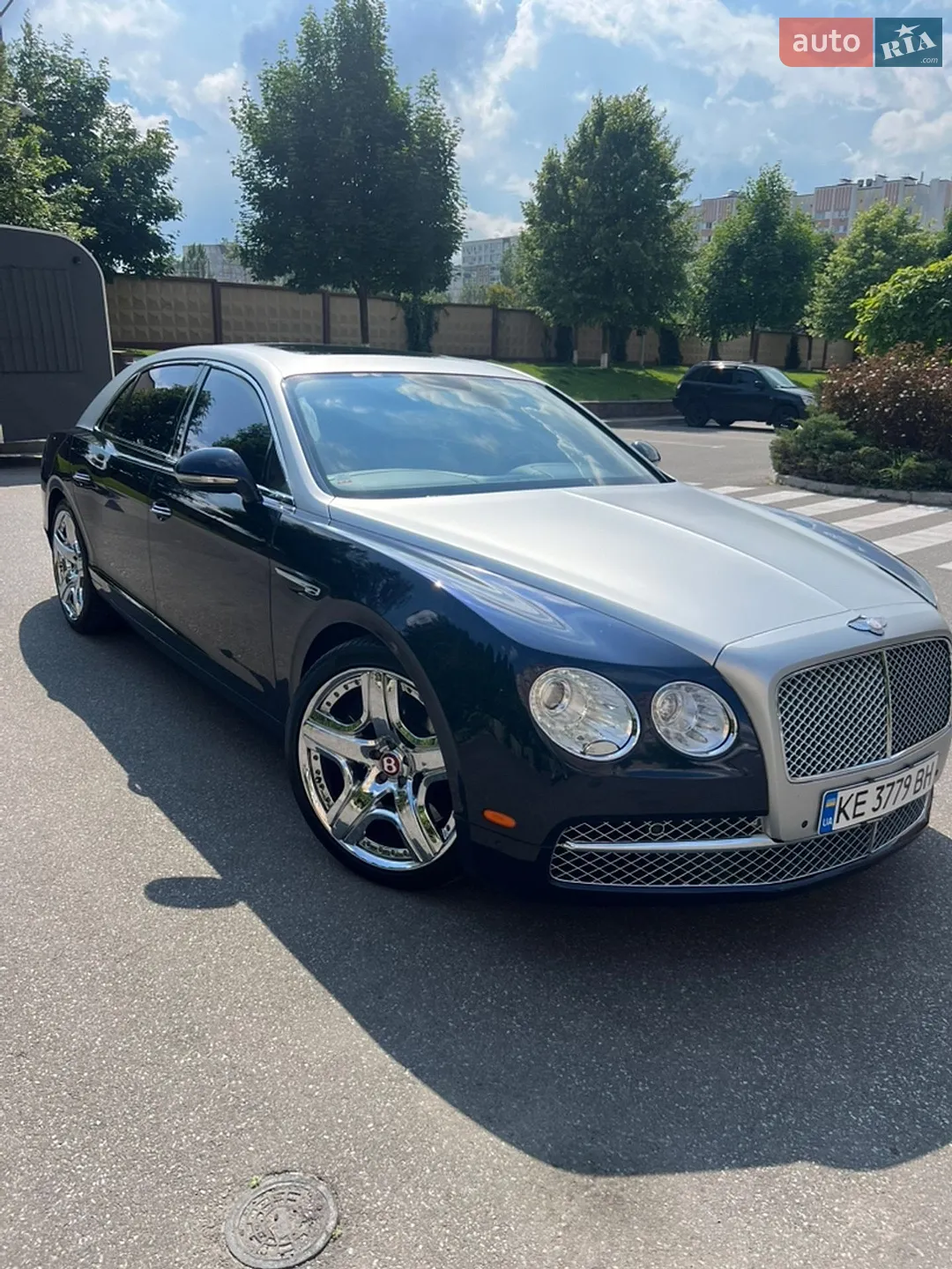 2015 Bentley Flying Spur - мініатюра 17