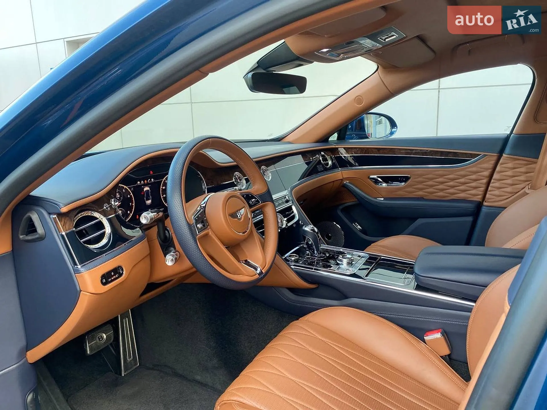 2020 Bentley Flying Spur - мініатюра 15