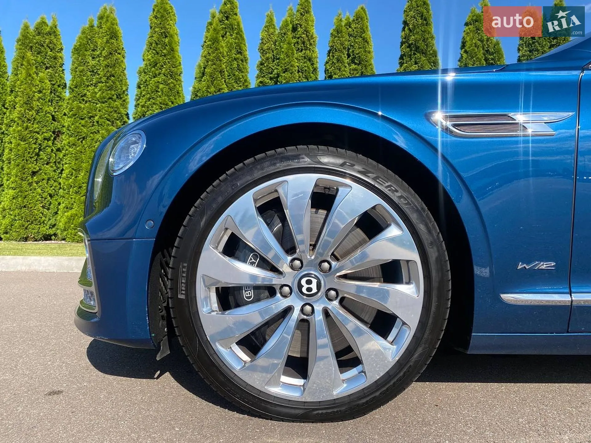 2020 Bentley Flying Spur - мініатюра 11