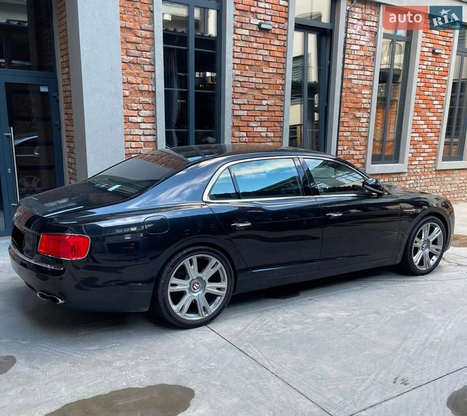 2015 Bentley Flying Spur - мініатюра 2