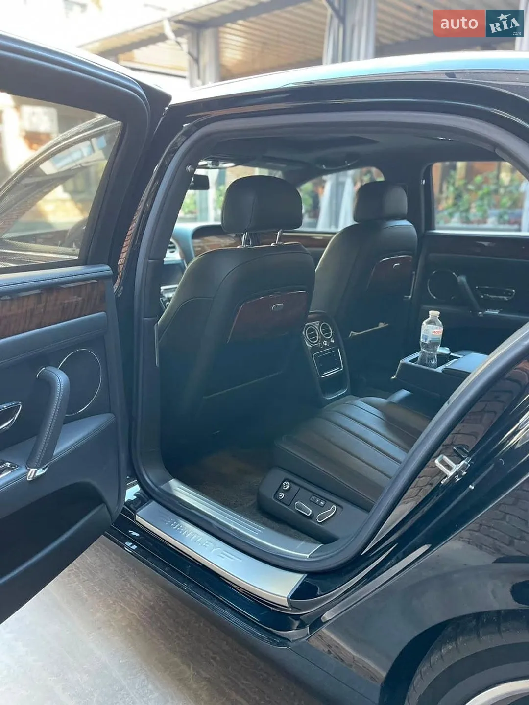 2015 Bentley Flying Spur - мініатюра 22