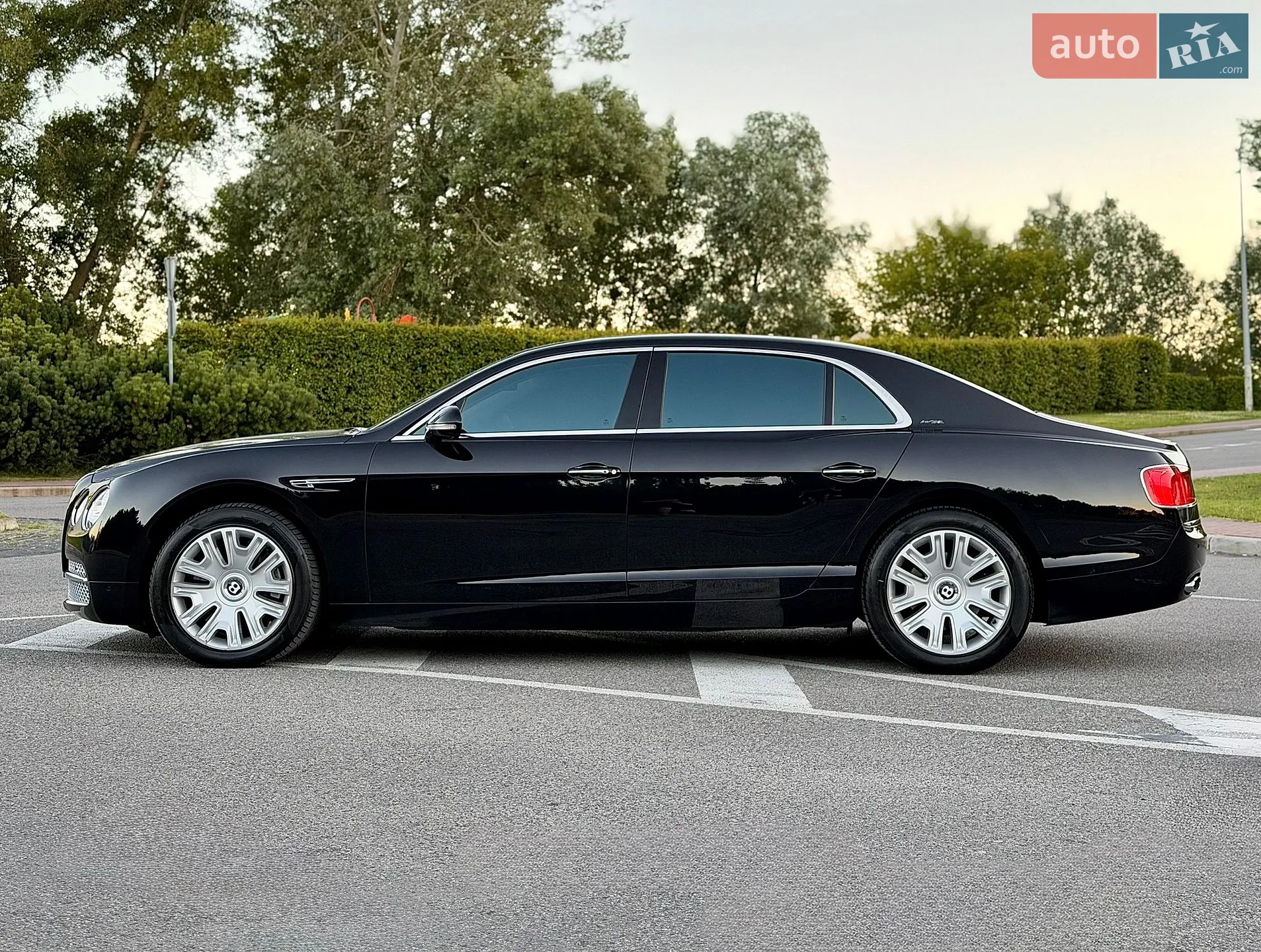 2013 Bentley Flying Spur - мініатюра 8