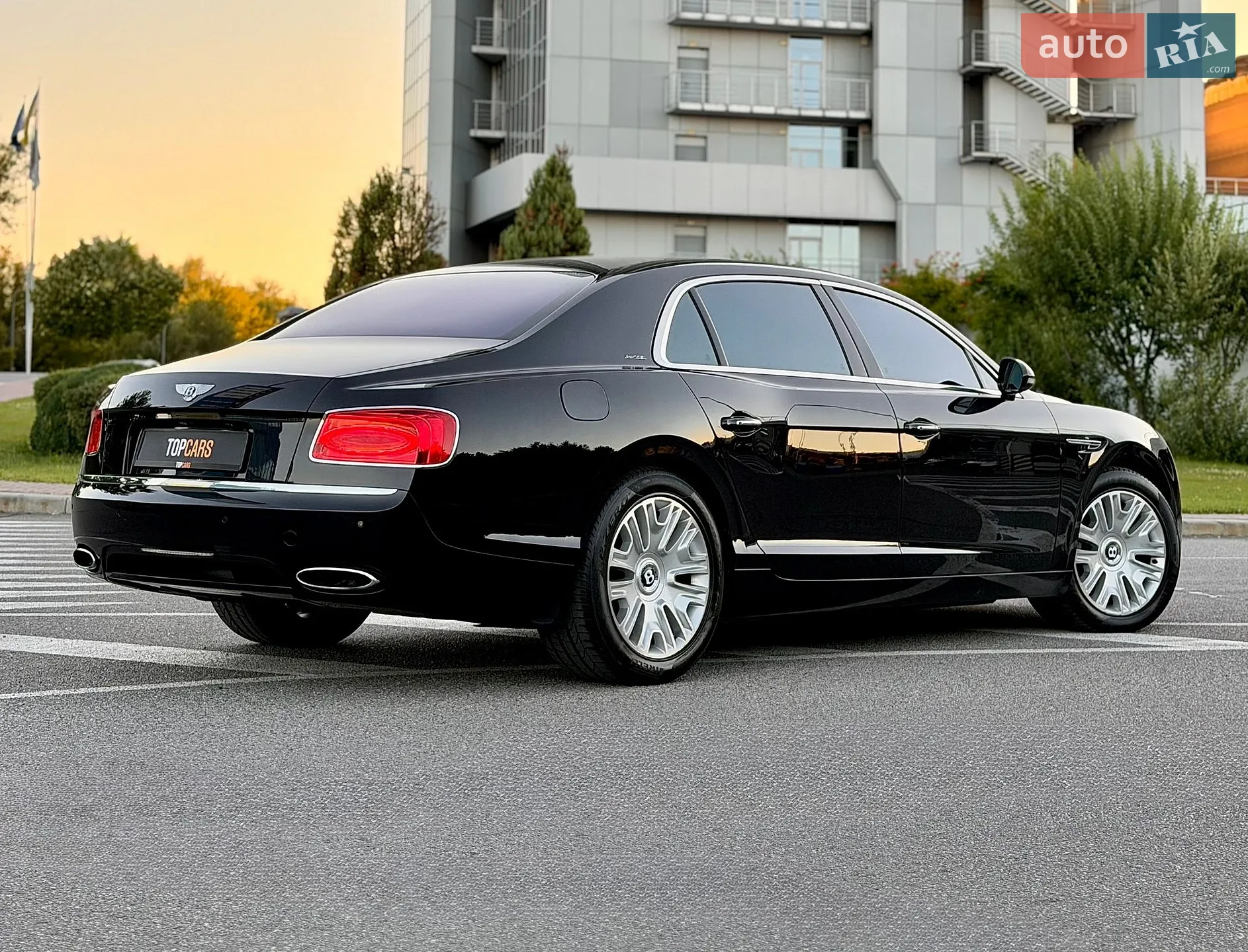 2013 Bentley Flying Spur - мініатюра 20