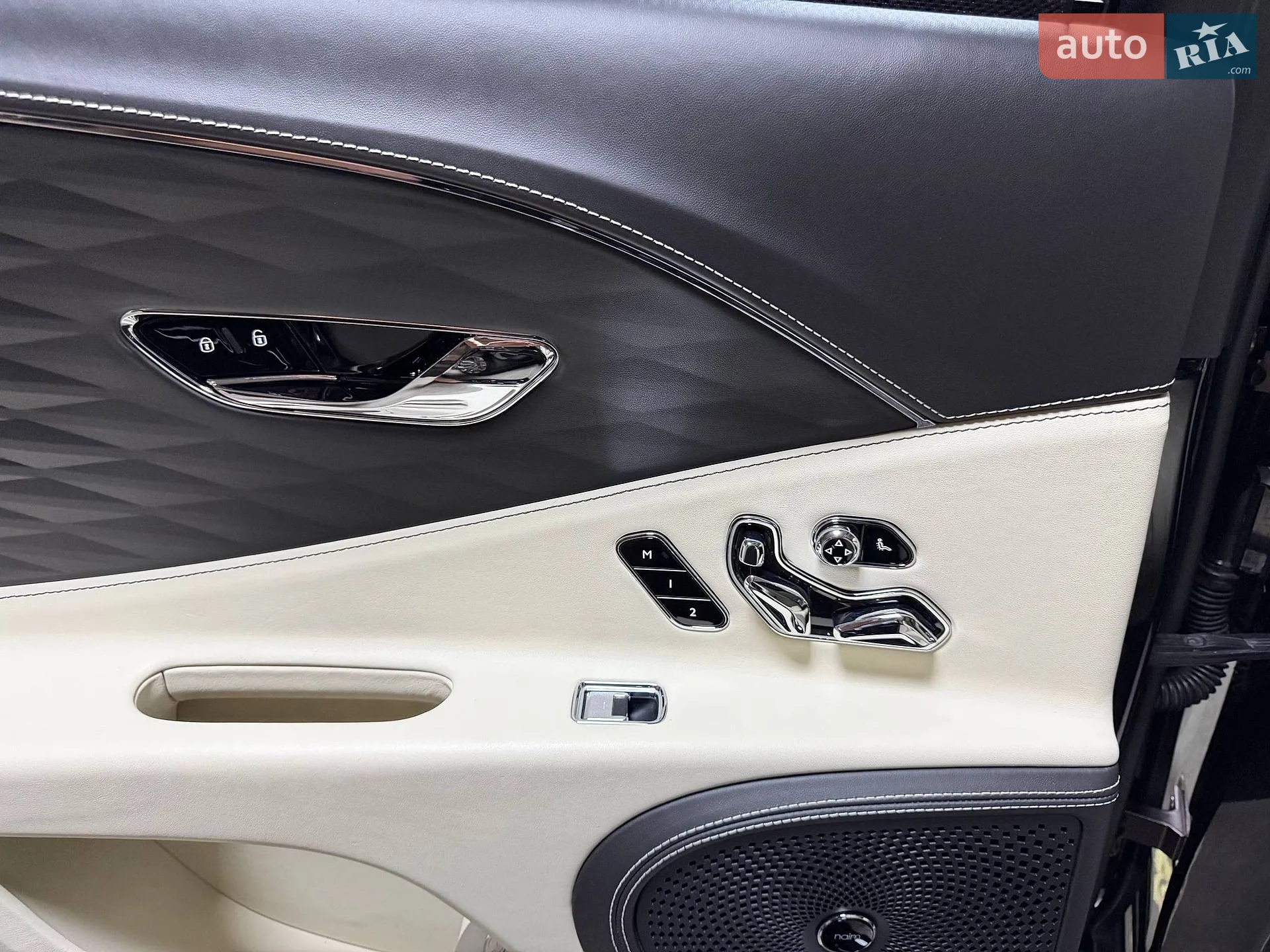 2020 Bentley Flying Spur - мініатюра 56