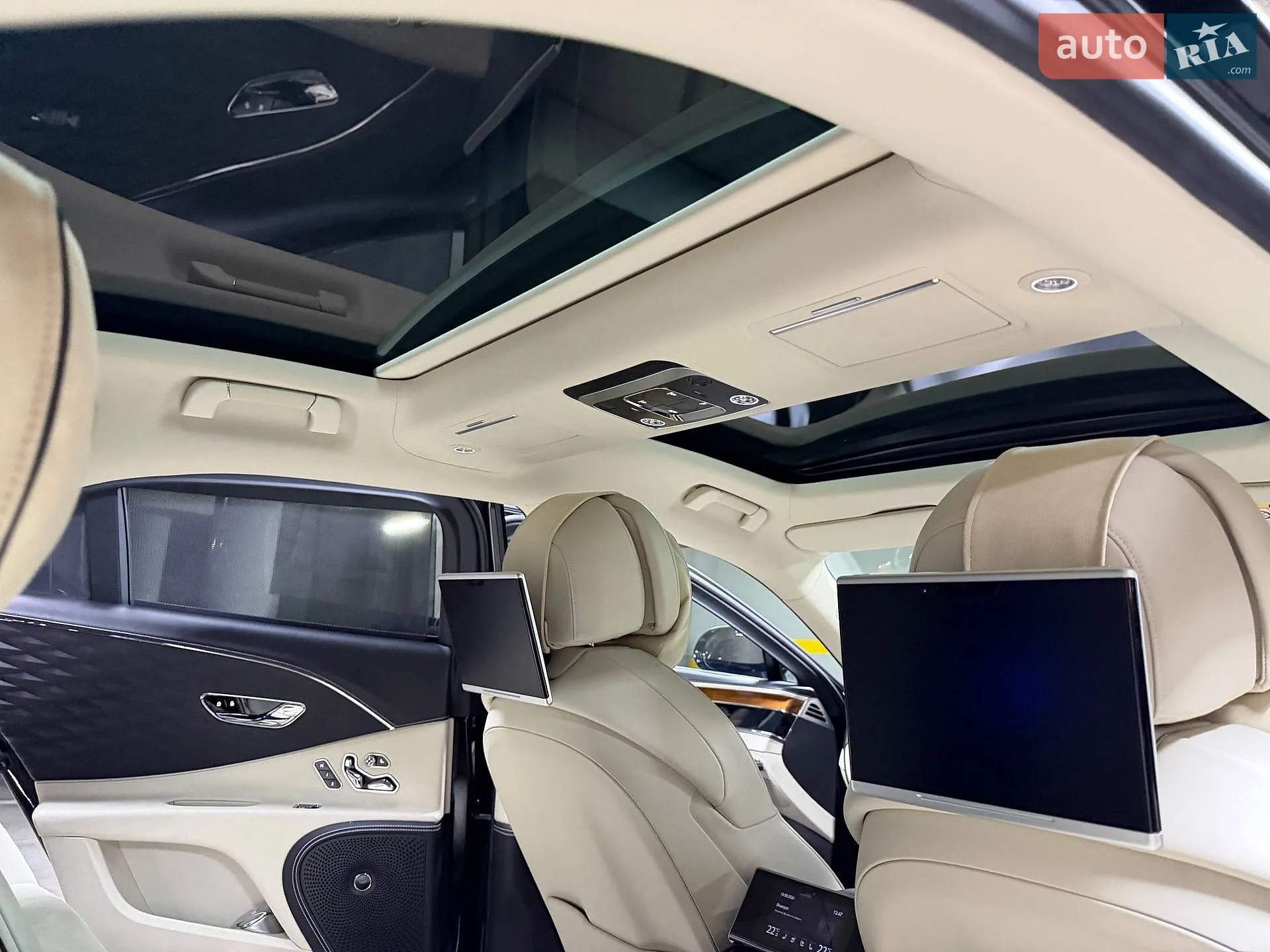 2020 Bentley Flying Spur - мініатюра 66