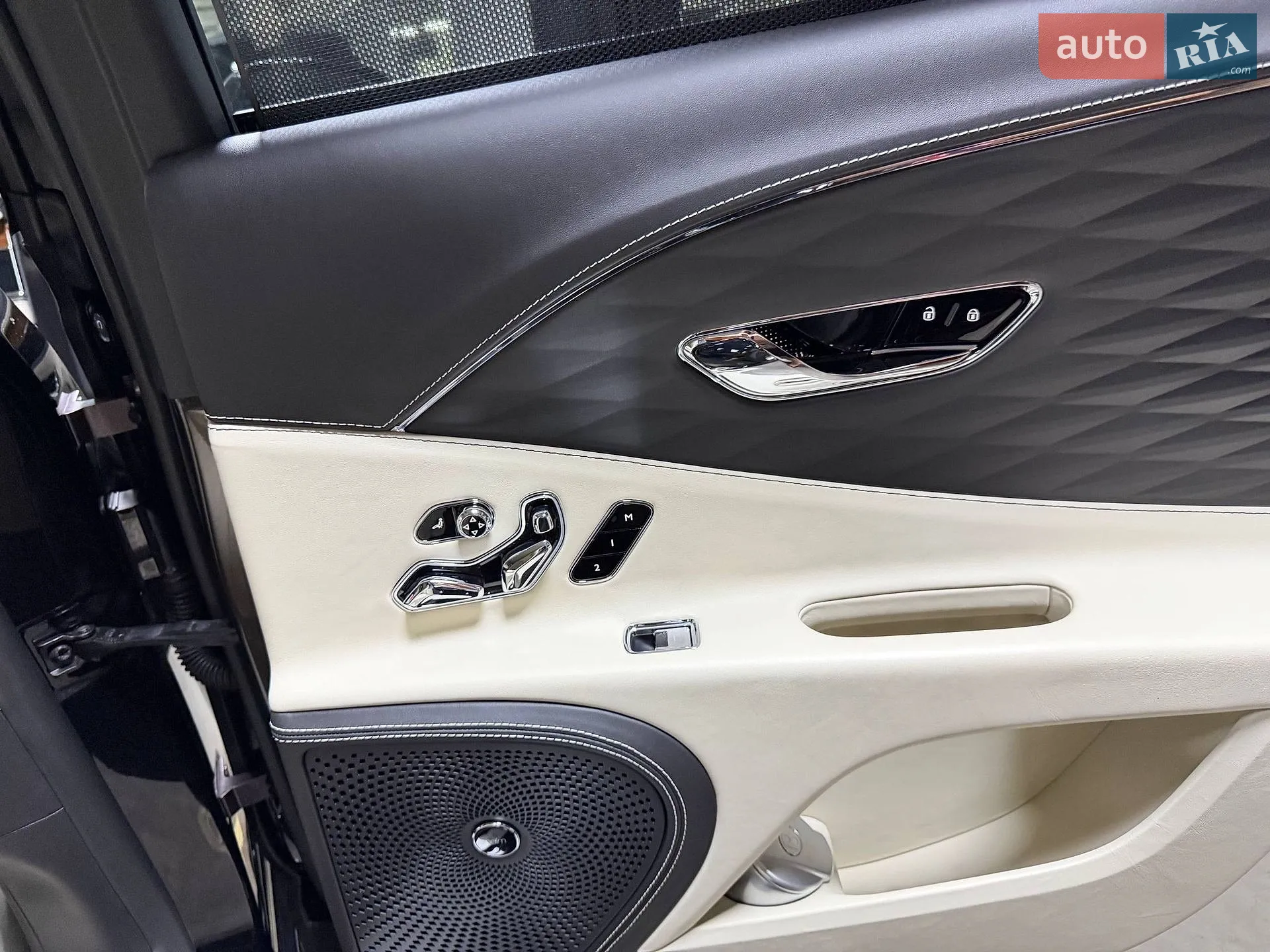 2020 Bentley Flying Spur - мініатюра 80