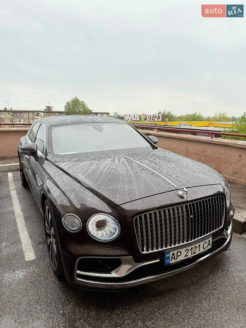 2021 Bentley Flying Spur - мініатюра 28