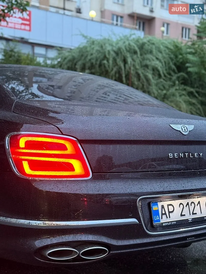 2021 Bentley Flying Spur - мініатюра 43