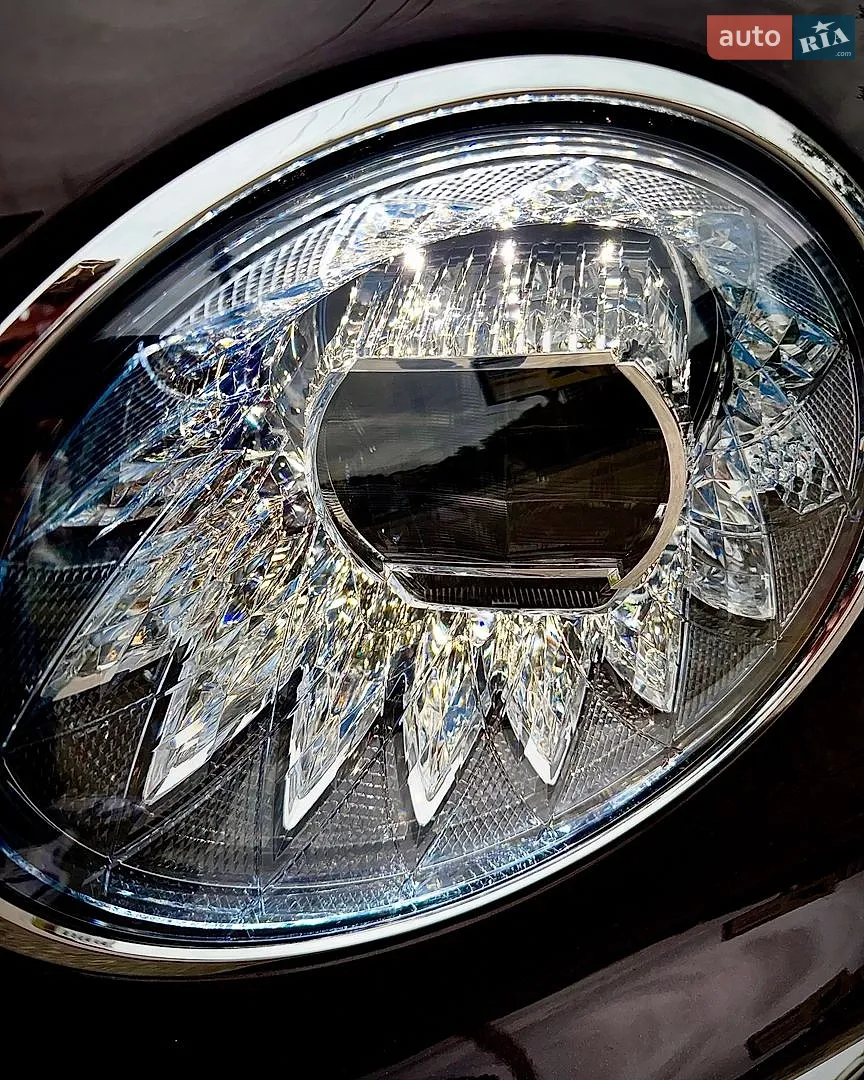 2021 Bentley Flying Spur - мініатюра 50