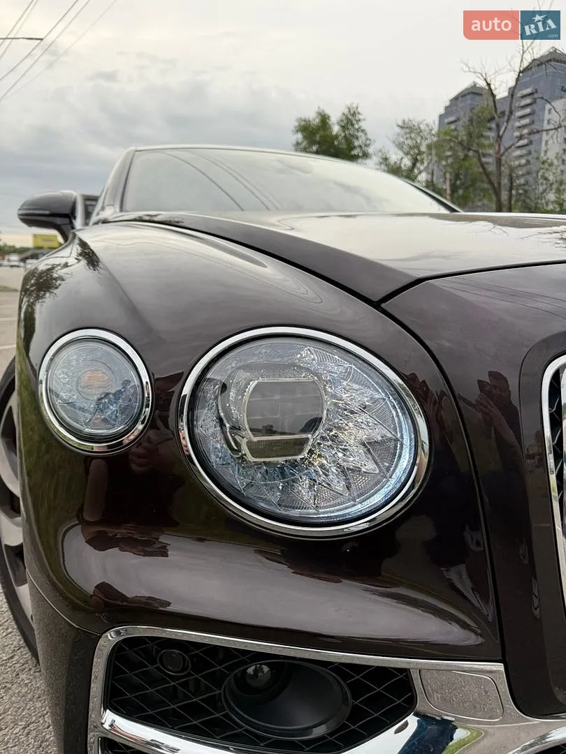 2021 Bentley Flying Spur - мініатюра 57