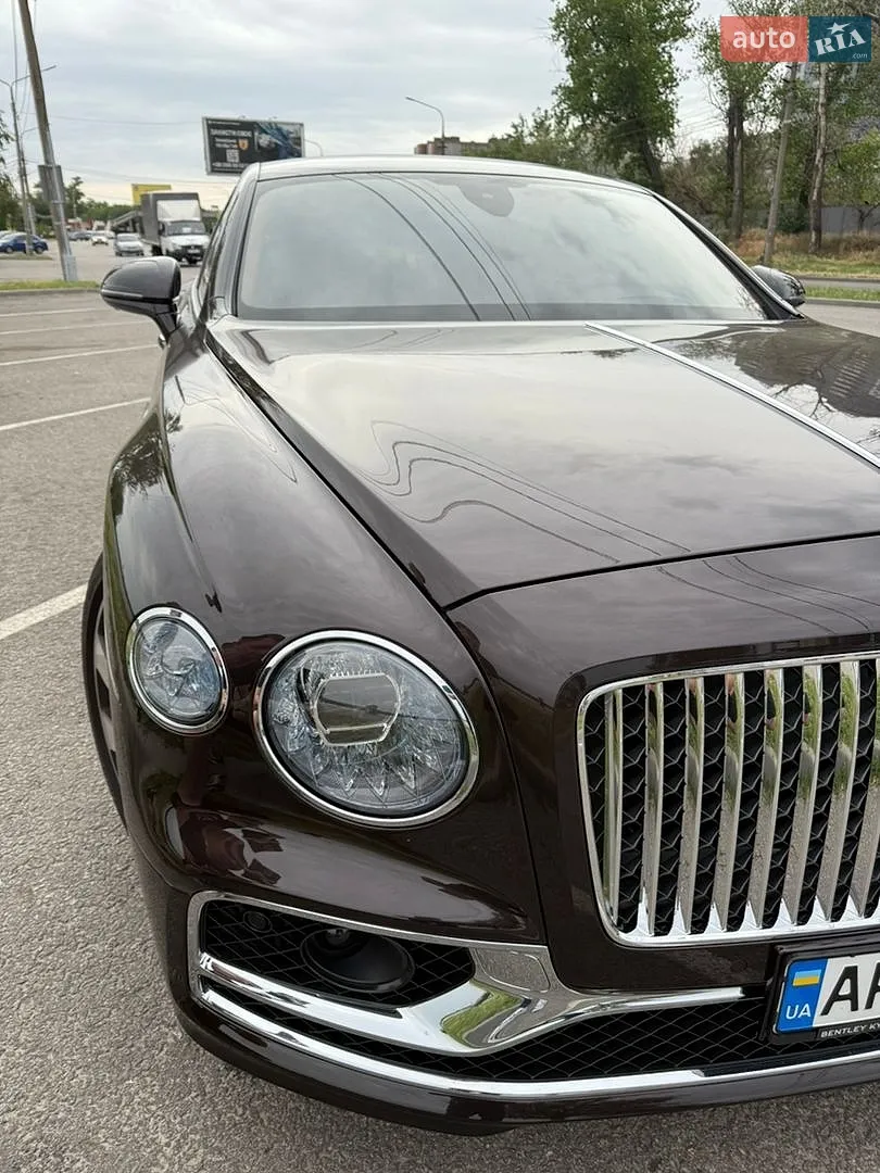 2021 Bentley Flying Spur - мініатюра 52