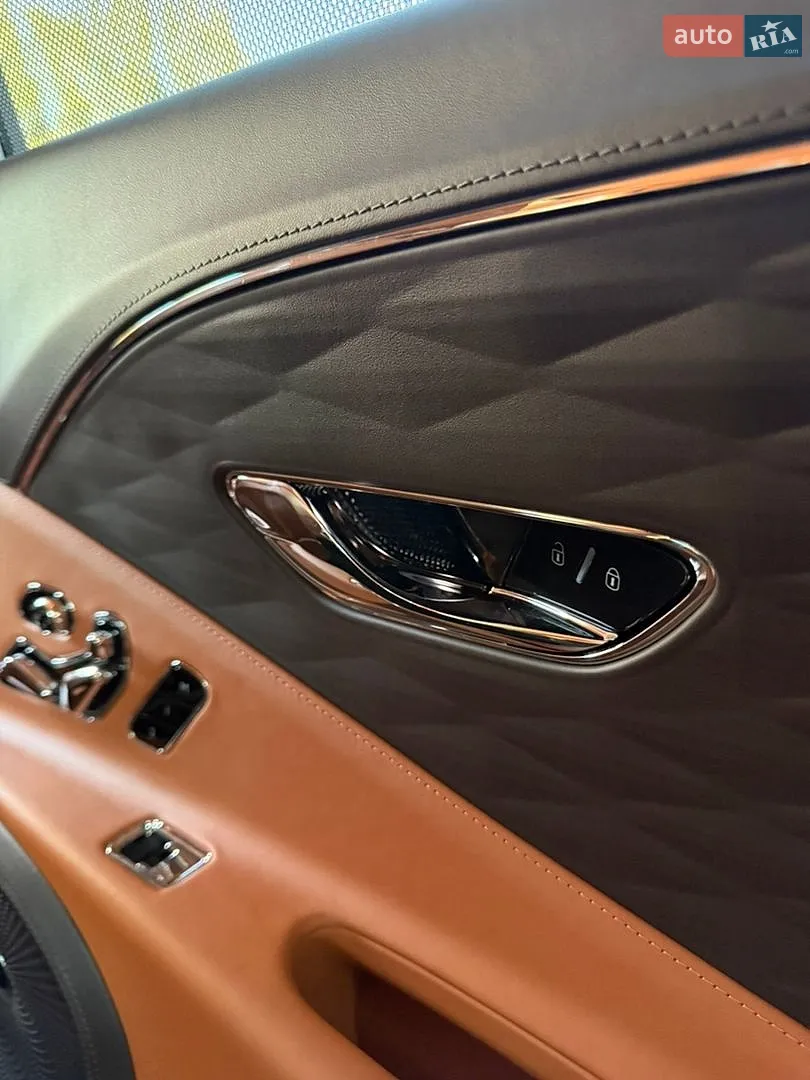 2021 Bentley Flying Spur - мініатюра 110