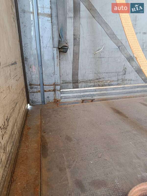 Тентованный борт (штора) - полуприцеп Berger SAPL 2013 в Киеве