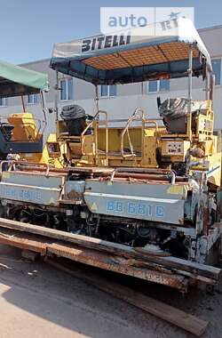 Асфальтоукладчик Bitelli BB-681 2003 в 