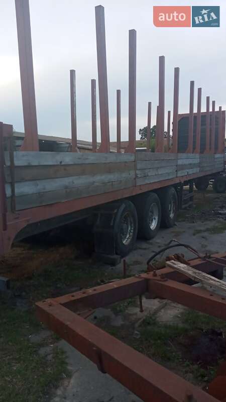 Бортовий напівпричіп Blumhardt CBV 1991 в Пулинах