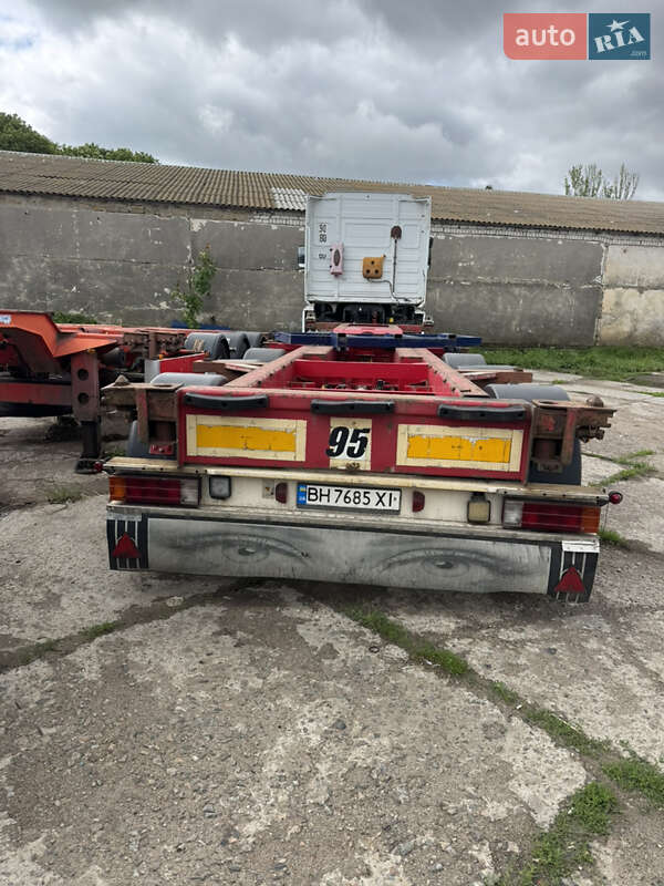 Контейнеровоз полуприцеп BMF 111 2008 в Одессе