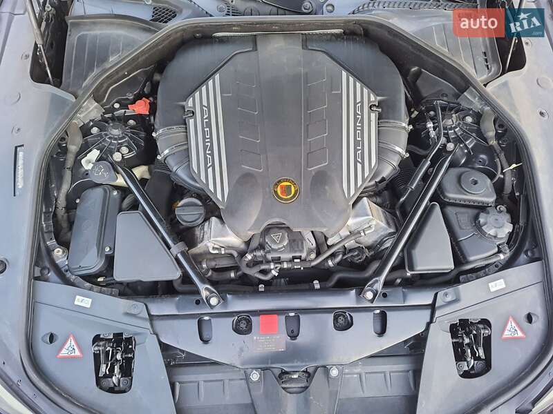 Седан BMW-Alpina B7 2010 в Староконстантинове