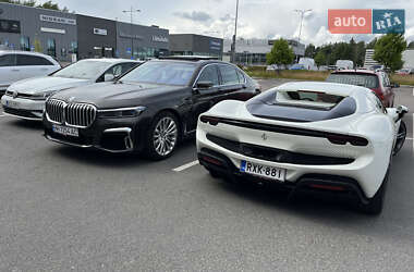 Седан BMW-Alpina B7 2017 в 