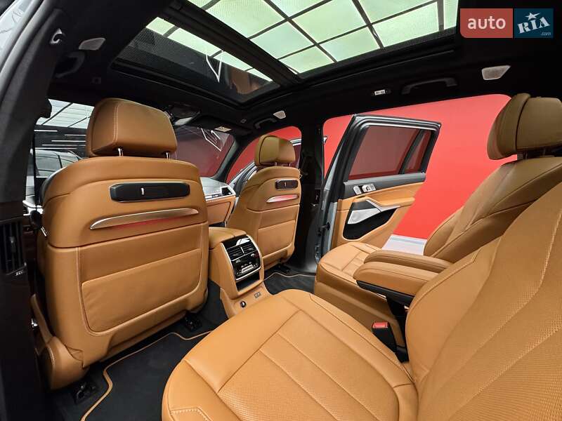 Внедорожник / Кроссовер BMW-Alpina XB7 2023 в Киеве фото 45 Внедорожник / Кроссовер BMW-Alpina XB7 2023 в Киеве